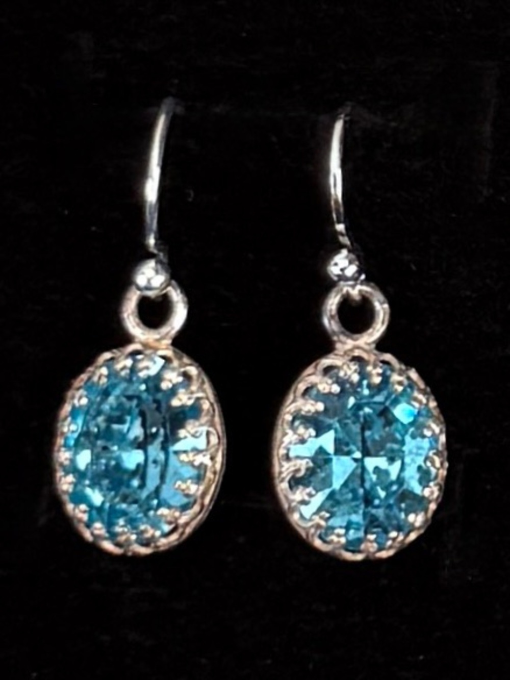 Vintage silvertone and blue bling pierced dangle earrings